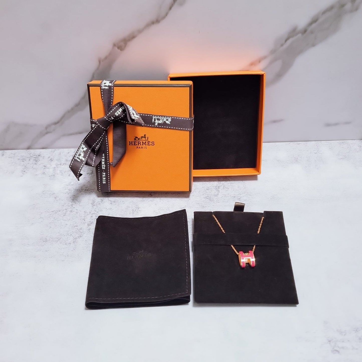 Hermes Pop H Rose Red Rose Gold Chain Round Necklace