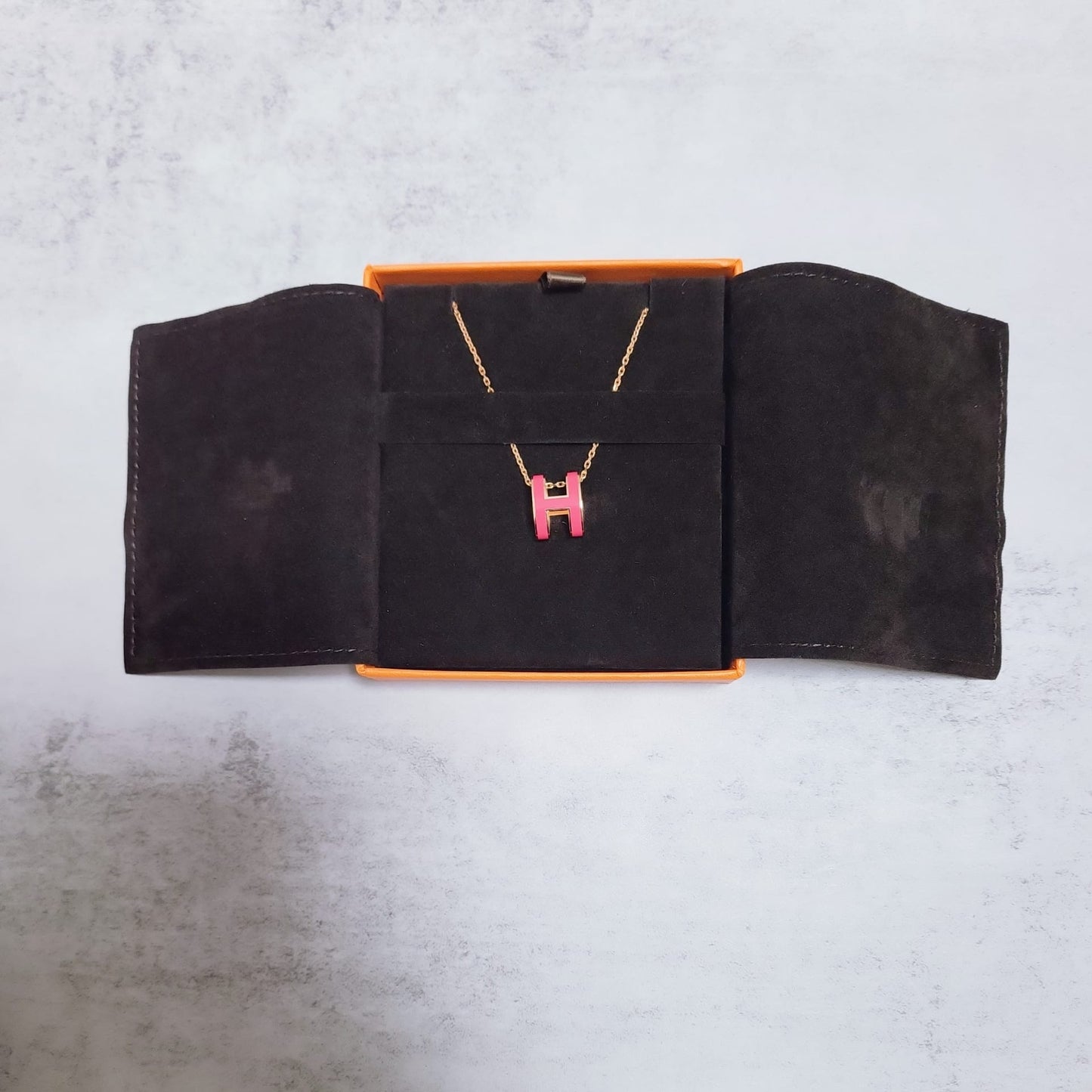 Hermes Pop H Rose Red Rose Gold Chain Round Necklace